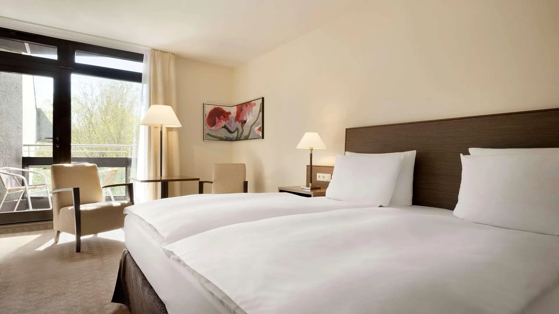 מלון Ramada Nuernberg Parkhotel