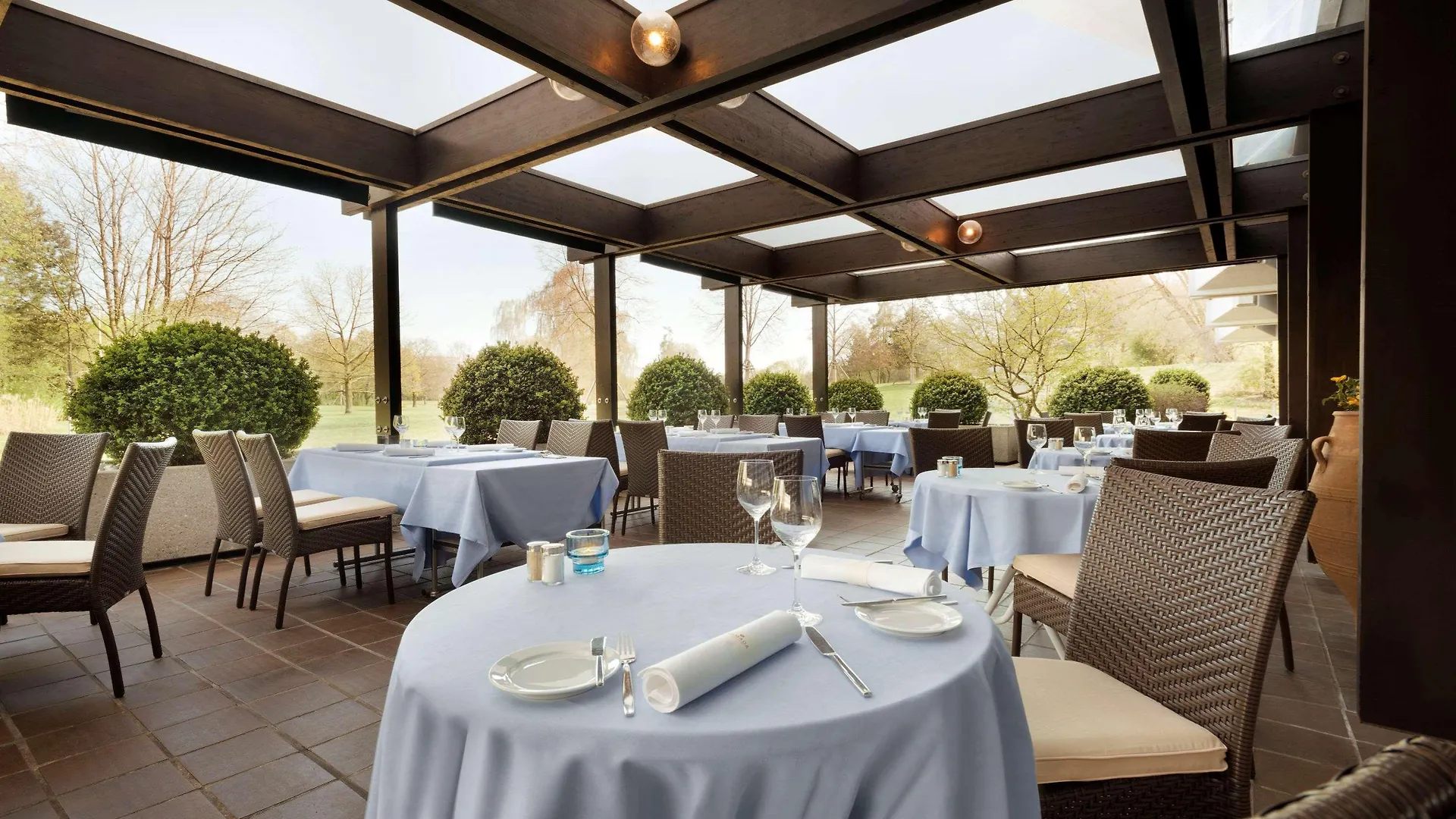 מלון Ramada Nuernberg Parkhotel
