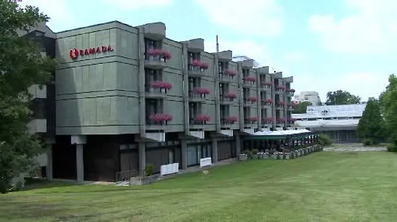 Ramada Nuernberg Parkhotel מלון נירנברג